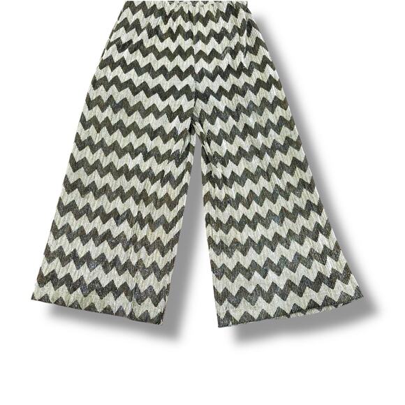 ASTR Size M Phoebe Zigzag Metallic V-Neck Wide Leg Jumpsuit Travel Packable - Picture 6 of 10